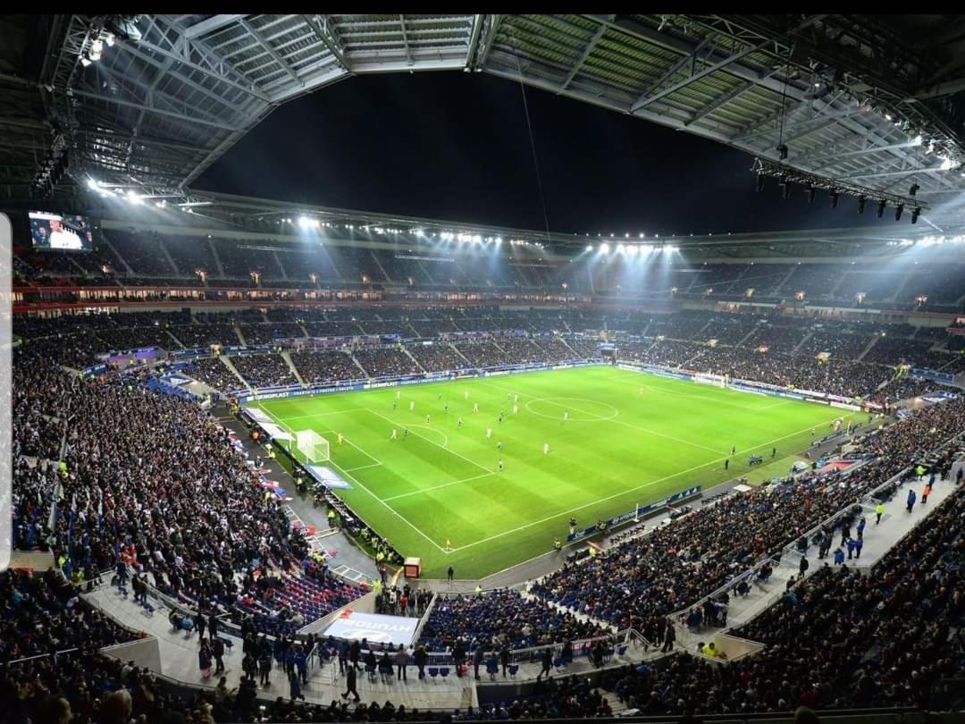 Studio Arena - Groupama Stadium Lyon Мезье Экстерьер фото
